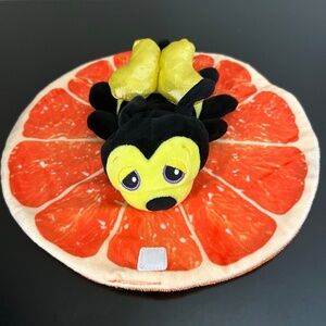 Cutetitos Fruititos Buzzito Beeito. Like New